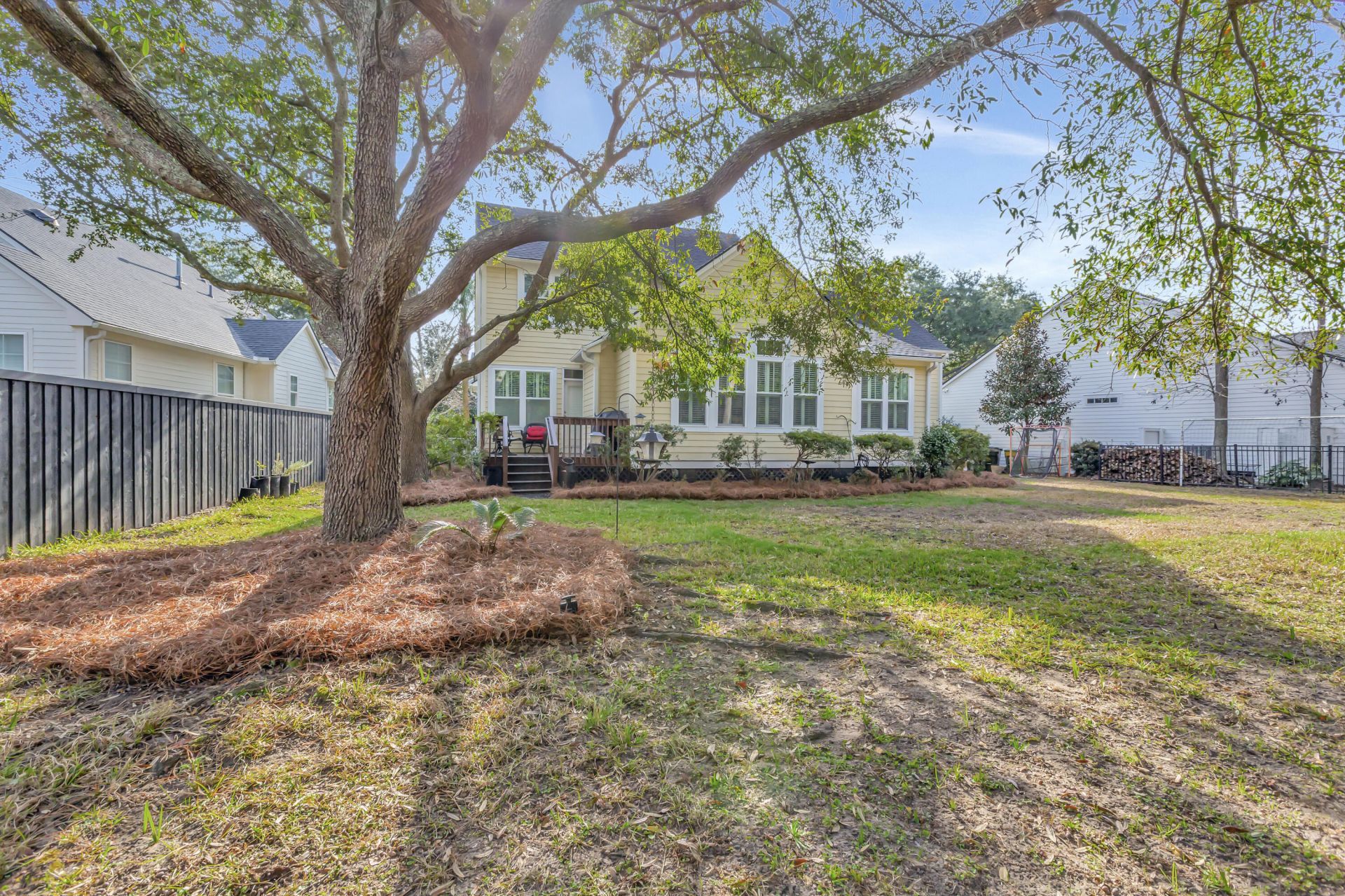 1075 Barfield Street Photo 46