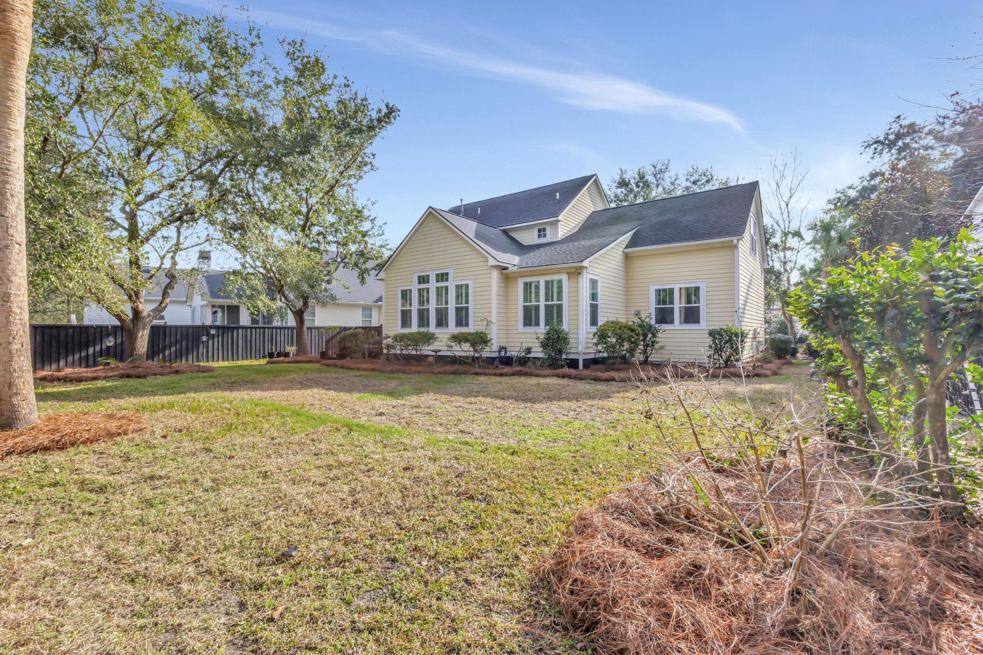 1075 Barfield Street Photo 48