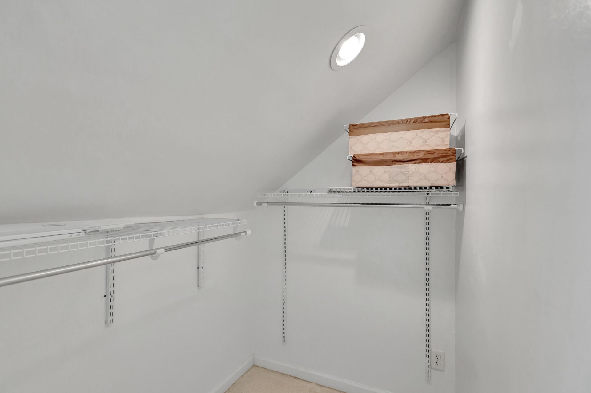 1075 Barfield Street Photo 48