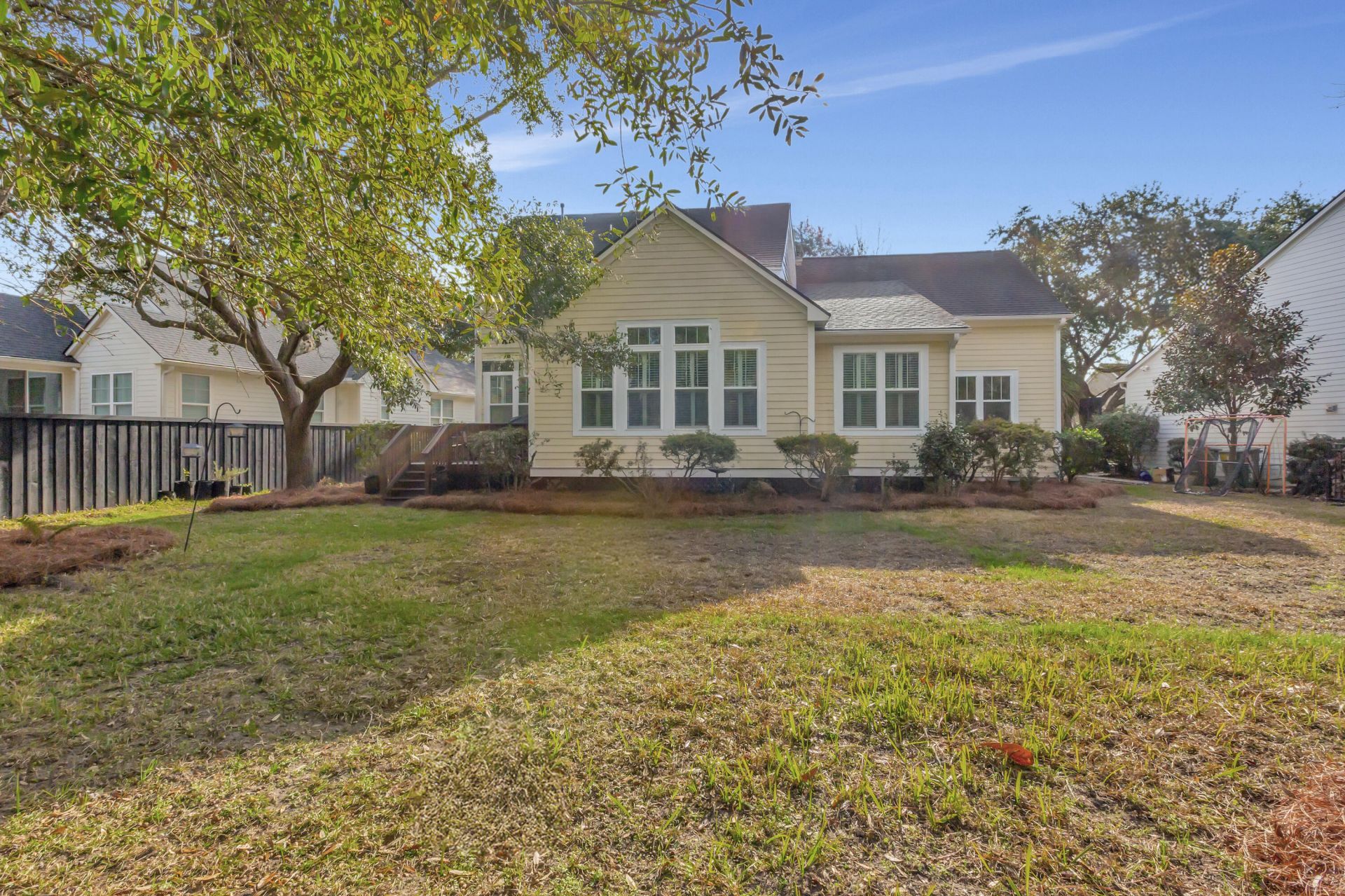 1075 Barfield Street Photo 55