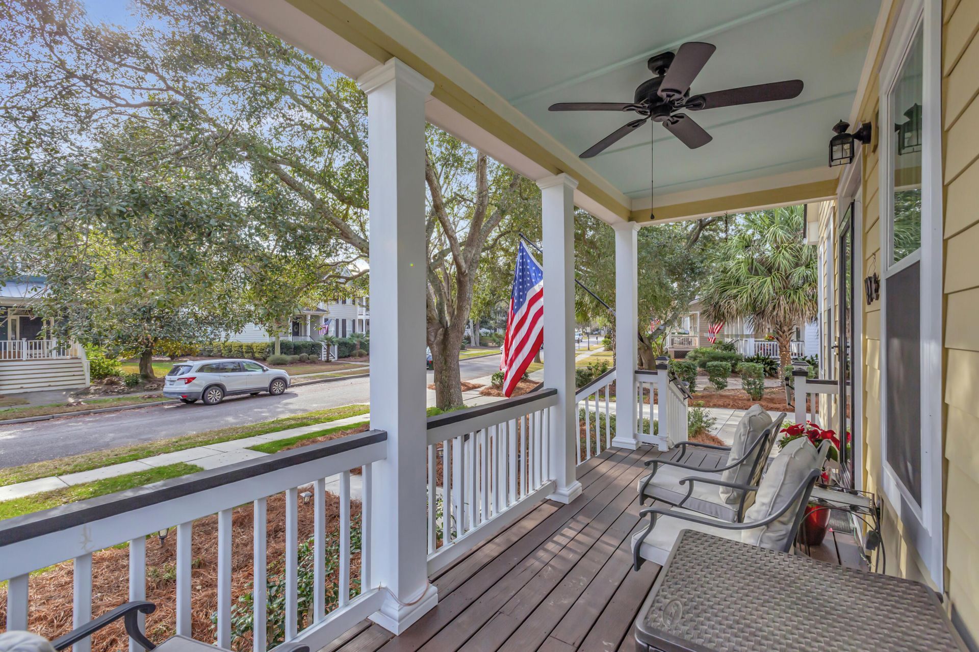 1075 Barfield Street Photo 6