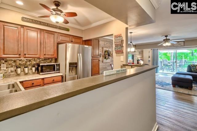 301 Harbor Heights Drive Photo 4