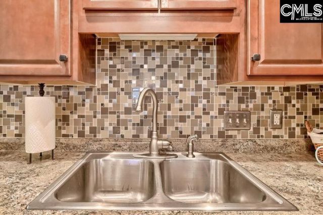 301 Harbor Heights Drive Photo 7