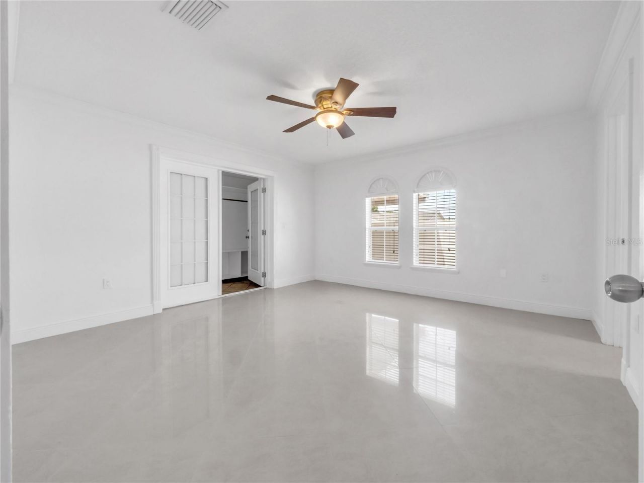 3122 W Crest Avenue, Tampa, FL 33614 Photo