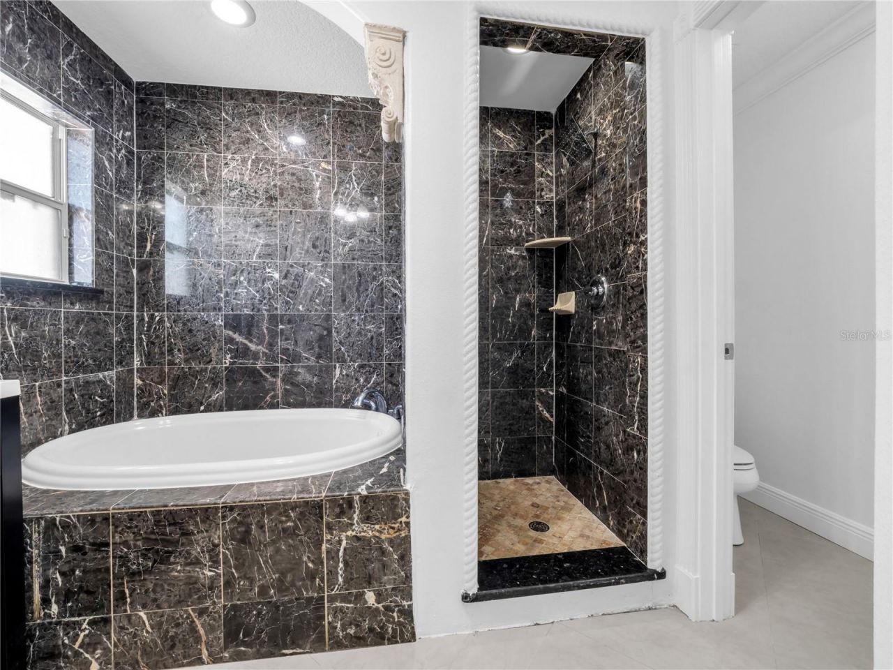 3122 W Crest Avenue, Tampa, FL 33614 Photo