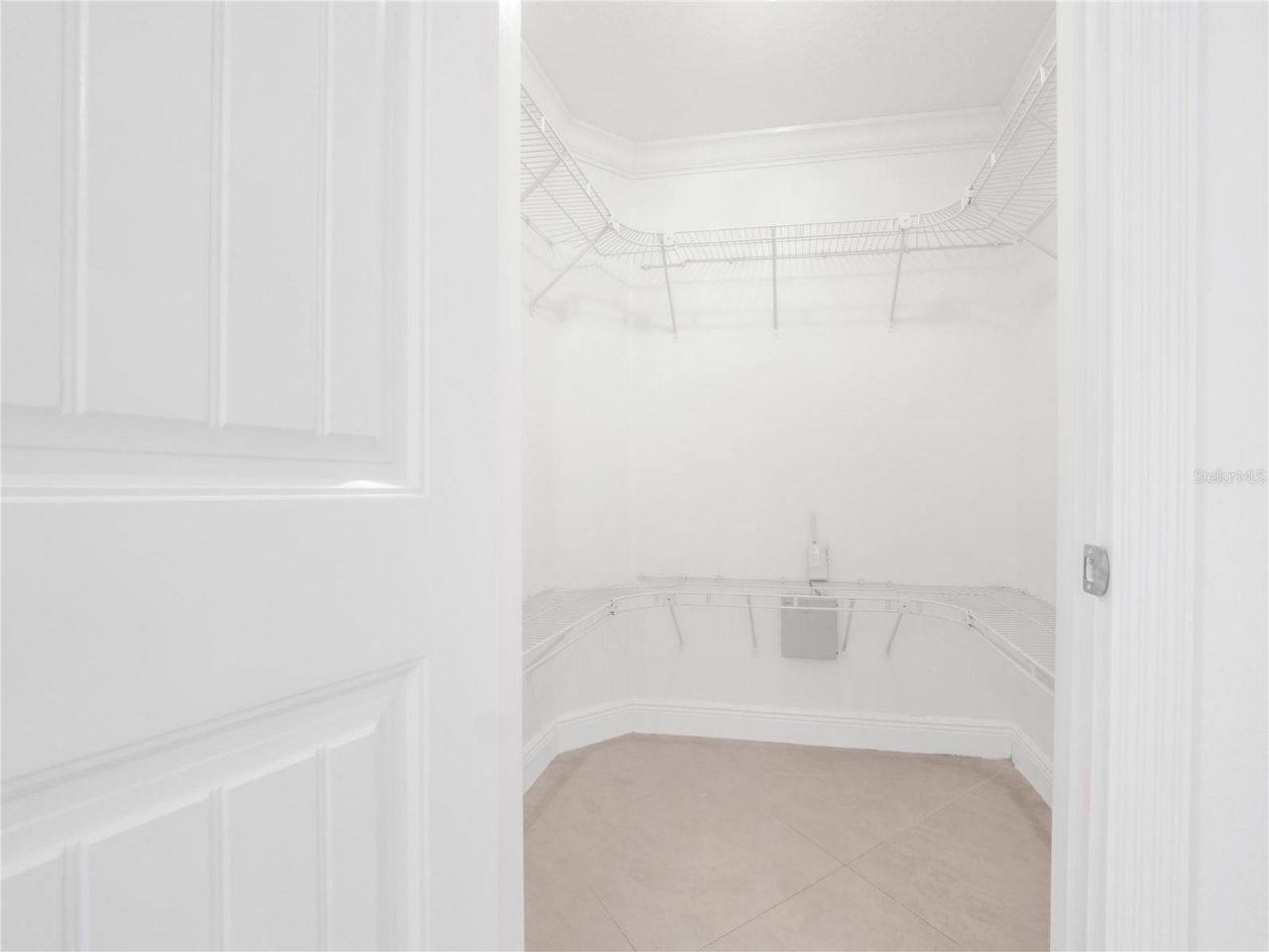 3122 W Crest Avenue, Tampa, FL 33614 Photo