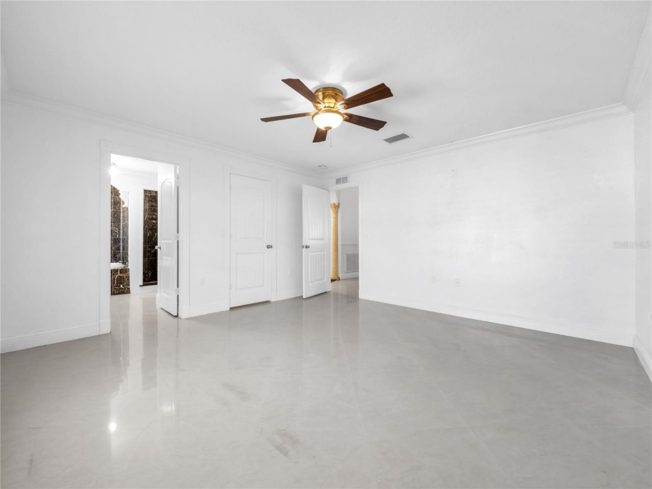 3122 W Crest Avenue, Tampa, FL 33614 Photo