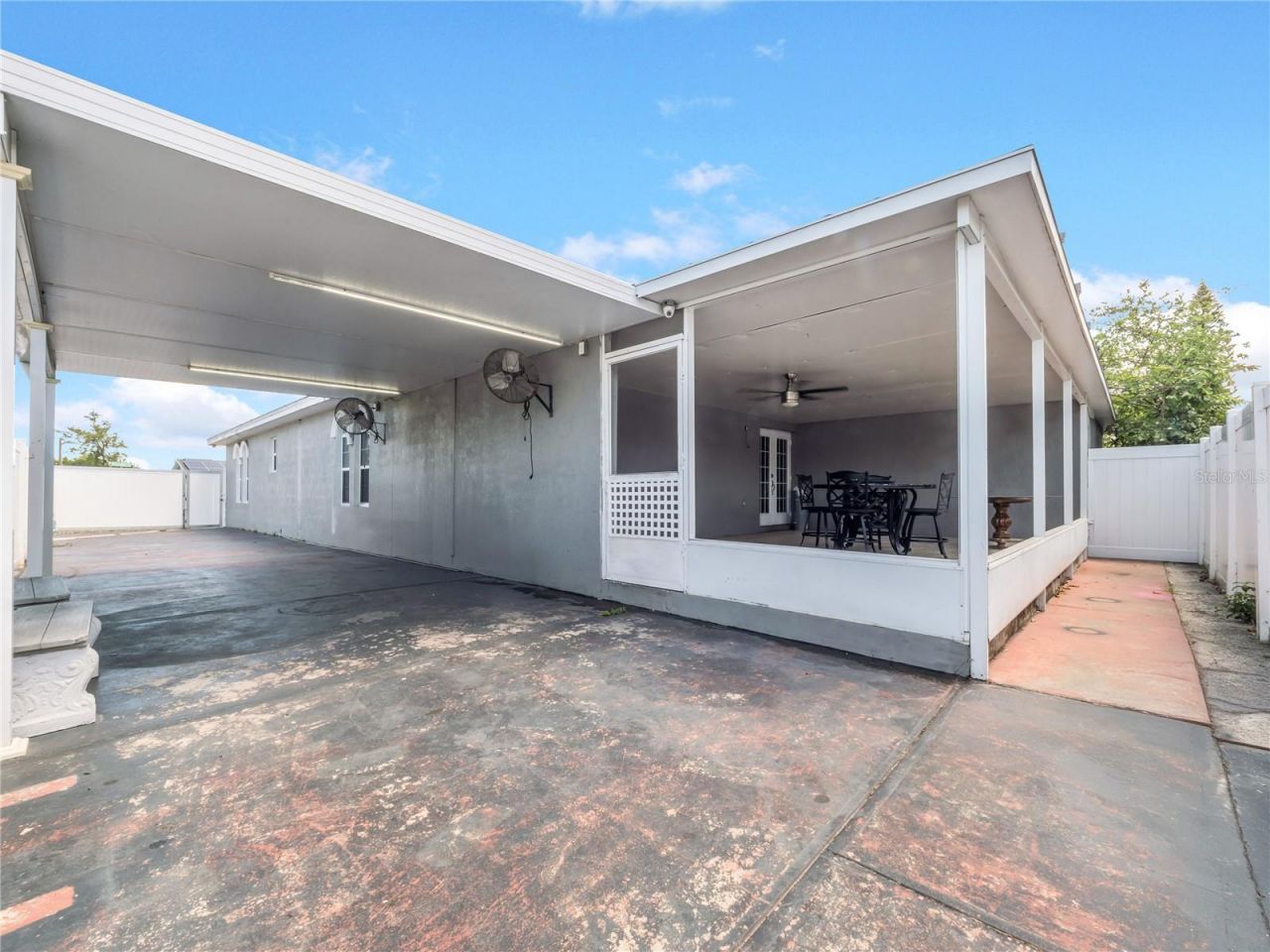 3122 W Crest Avenue, Tampa, FL 33614 Photo