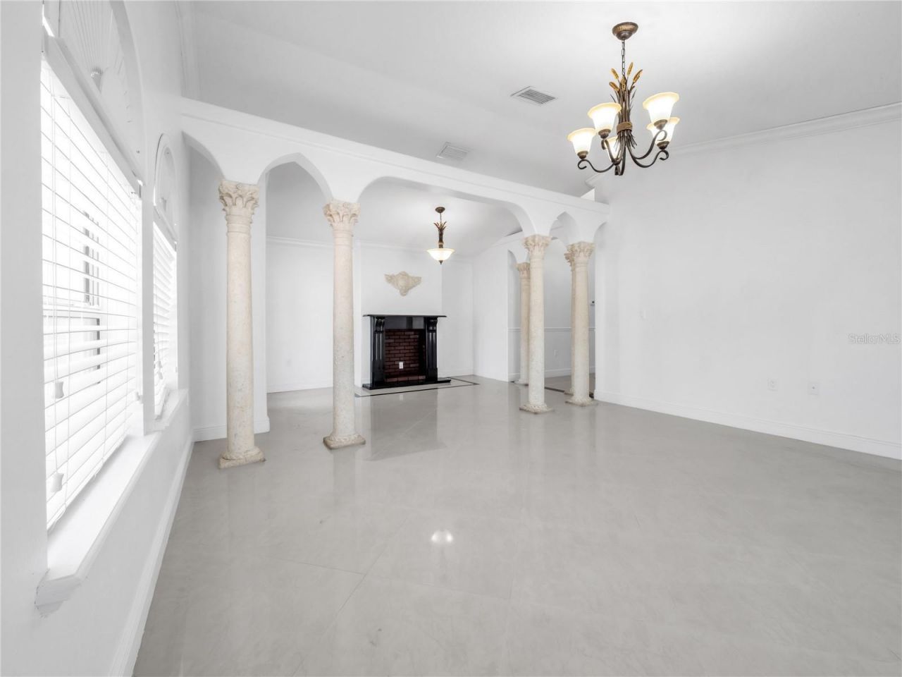 3122 W Crest Avenue, Tampa, FL 33614 Photo