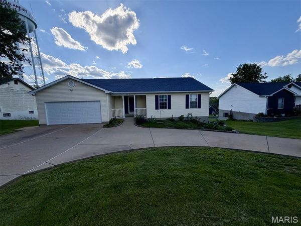 1553 Scenic Drive , Herculaneum, MO 63048
