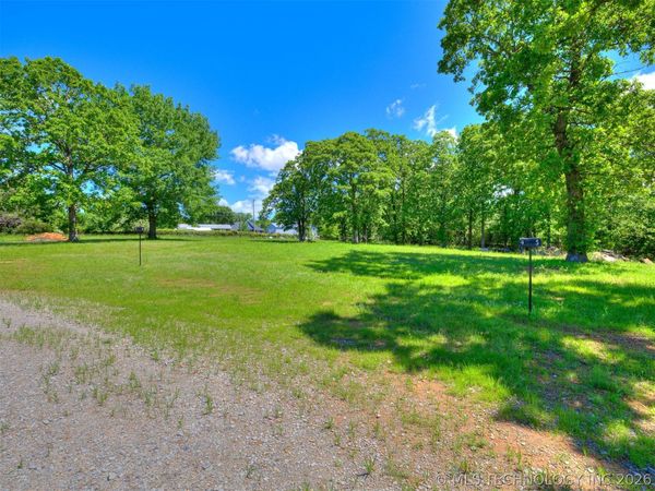 4 E 1200 , Eufaula, OK 74432