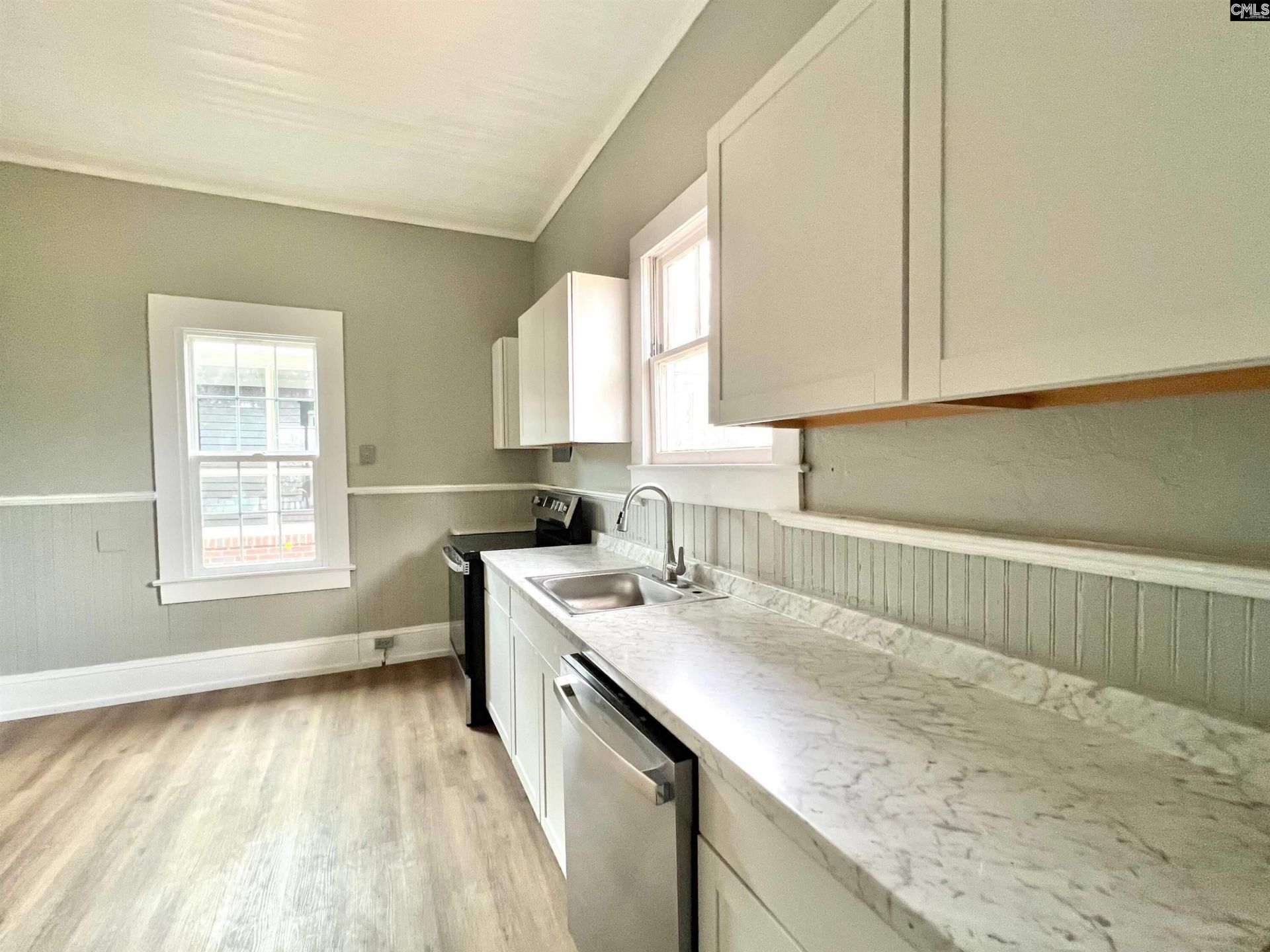 2300 Russell Street Photo 13