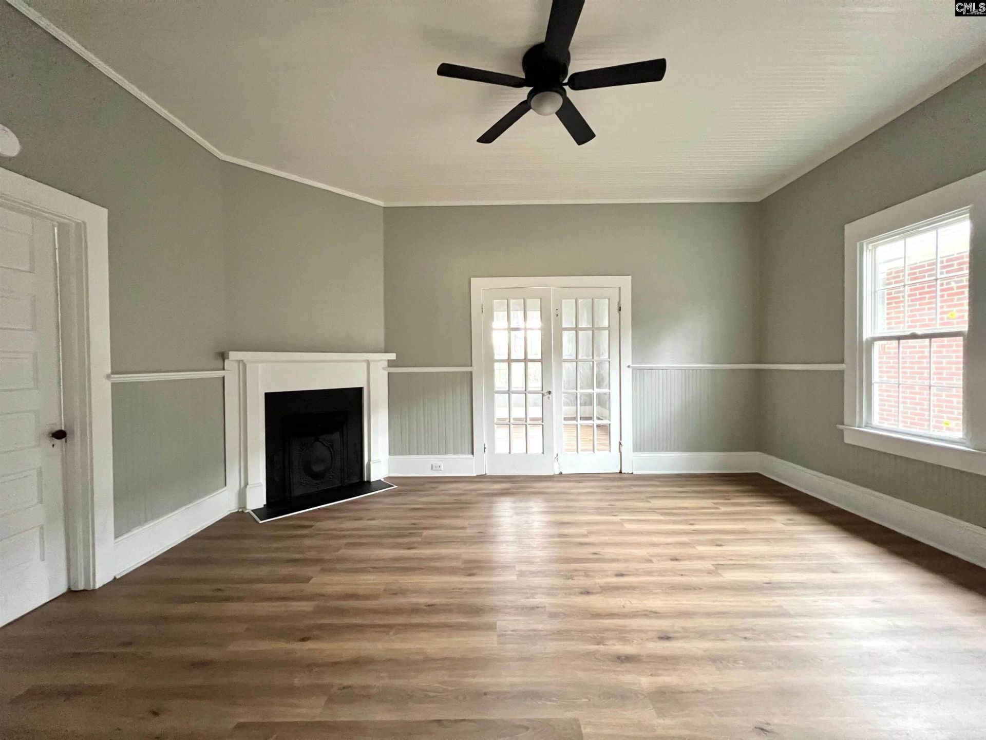 2300 Russell Street Photo 17