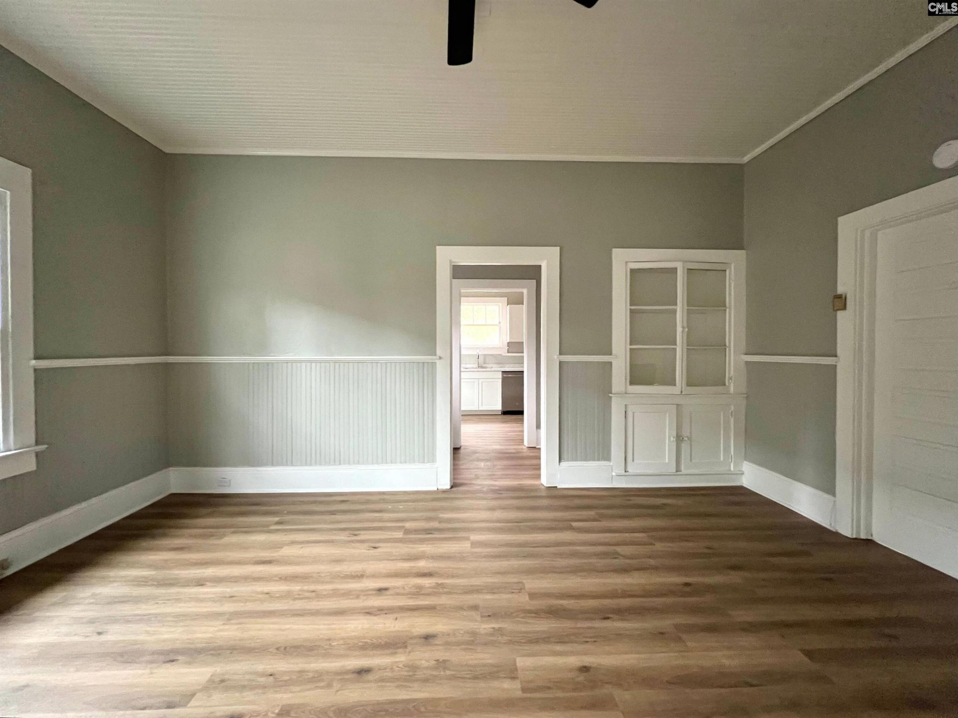 2300 Russell Street Photo 18