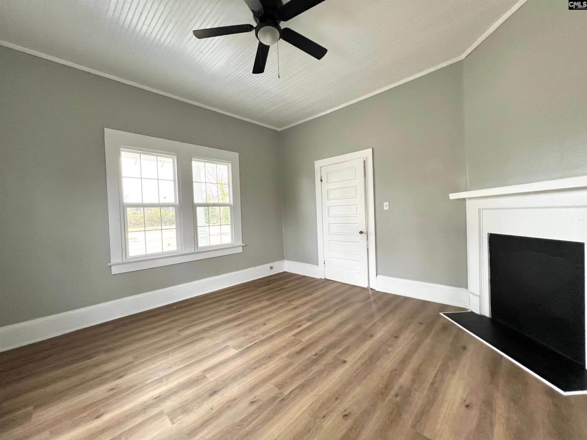 2300 Russell Street Photo 19