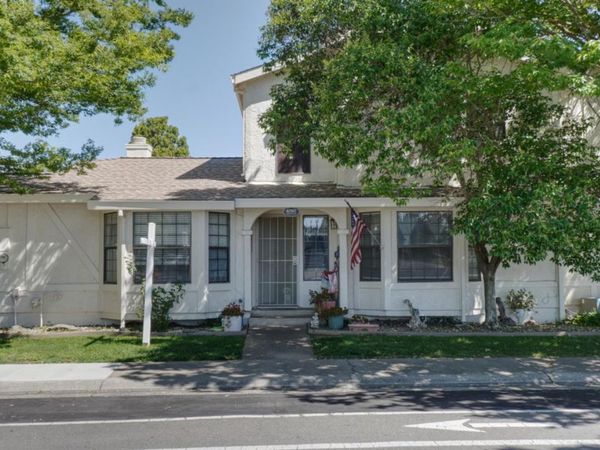 8797 Valley Oak Ln, Elk Grove, CA 95624