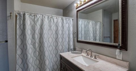 8797 Valley Oak Ln, Elk Grove, CA 95624 Photo