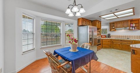 8797 Valley Oak Ln, Elk Grove, CA 95624 Photo