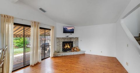 8797 Valley Oak Ln, Elk Grove, CA 95624 Photo