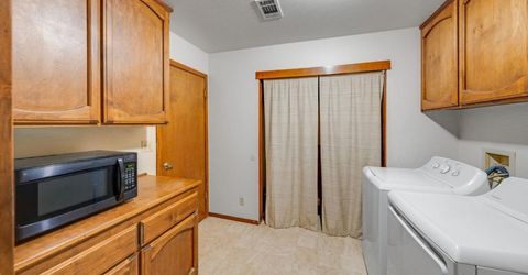 8797 Valley Oak Ln, Elk Grove, CA 95624 Photo