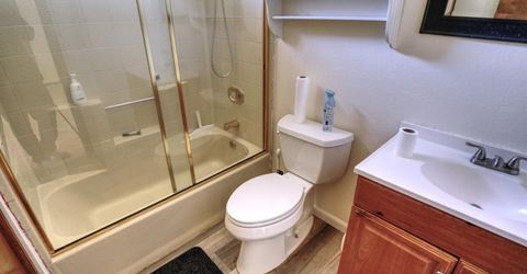 8797 Valley Oak Ln, Elk Grove, CA 95624 Photo