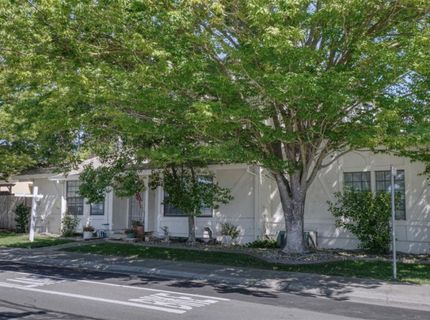 8797 Valley Oak Ln, Elk Grove, CA 95624 Photo