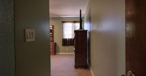 8797 Valley Oak Ln, Elk Grove, CA 95624 Photo