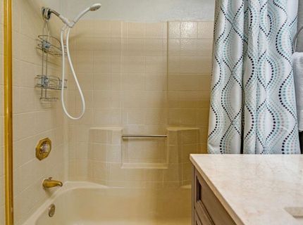 8797 Valley Oak Ln, Elk Grove, CA 95624 Photo