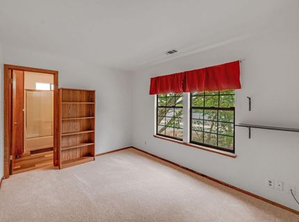 8797 Valley Oak Ln, Elk Grove, CA 95624 Photo