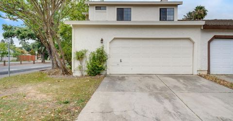8797 Valley Oak Ln, Elk Grove, CA 95624 Photo