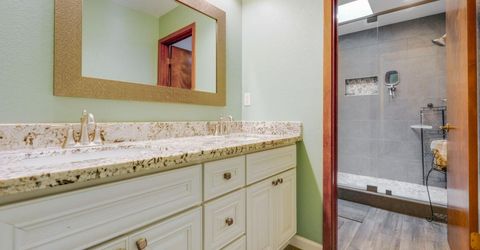 8797 Valley Oak Ln, Elk Grove, CA 95624 Photo