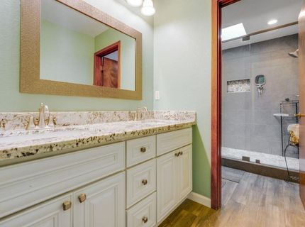 8797 Valley Oak Ln, Elk Grove, CA 95624 Photo