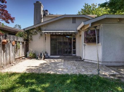 8797 Valley Oak Ln, Elk Grove, CA 95624 Photo