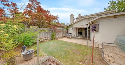 8797 Valley Oak Ln, Elk Grove, CA 95624 Photo