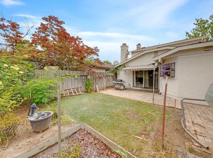 8797 Valley Oak Ln, Elk Grove, CA 95624 Photo