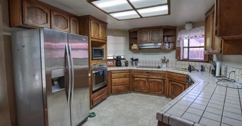 8797 Valley Oak Ln, Elk Grove, CA 95624 Photo