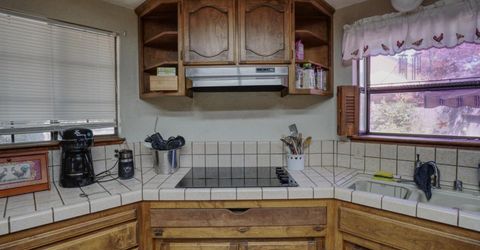8797 Valley Oak Ln, Elk Grove, CA 95624 Photo