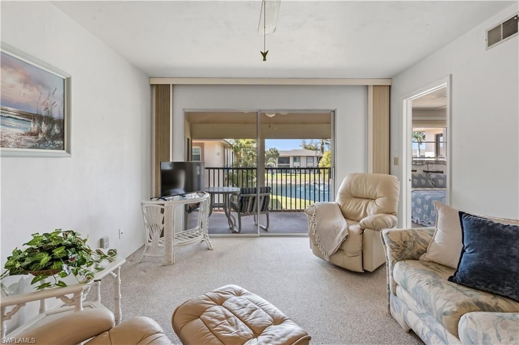 16881 Davis Rd, Unit 723, Fort Myers, FL 33908 Photo