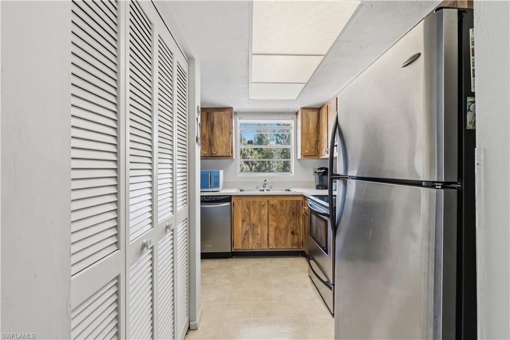 16881 Davis Rd, Unit 723, Fort Myers, FL 33908 Photo