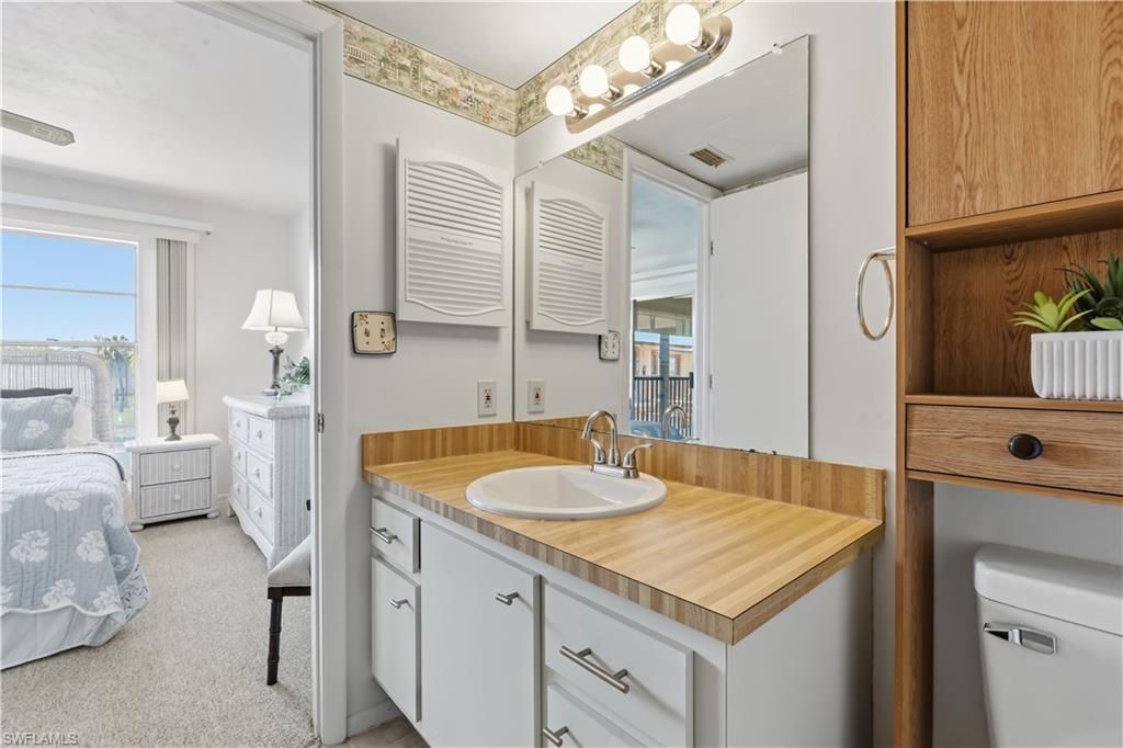 16881 Davis Rd, Unit 723, Fort Myers, FL 33908 Photo