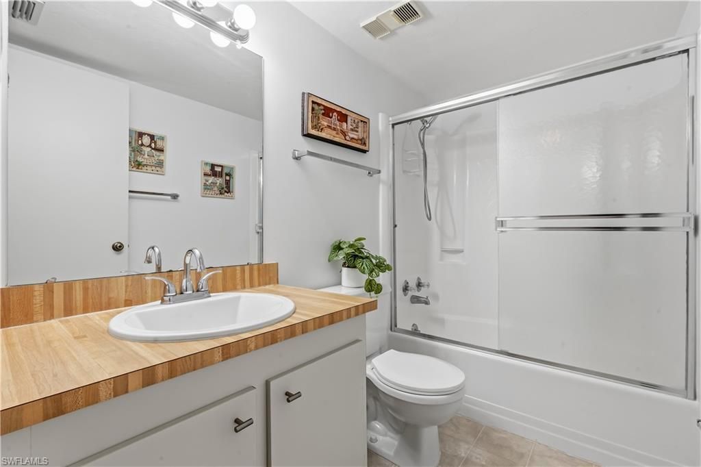 16881 Davis Rd, Unit 723, Fort Myers, FL 33908 Photo