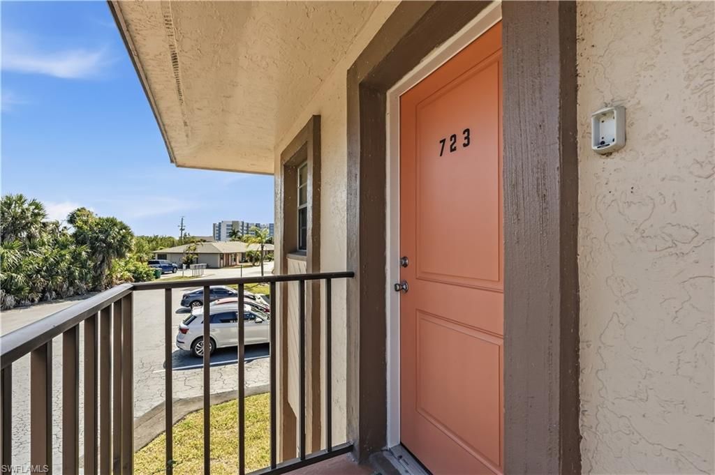 16881 Davis Rd, Unit 723, Fort Myers, FL 33908 Photo