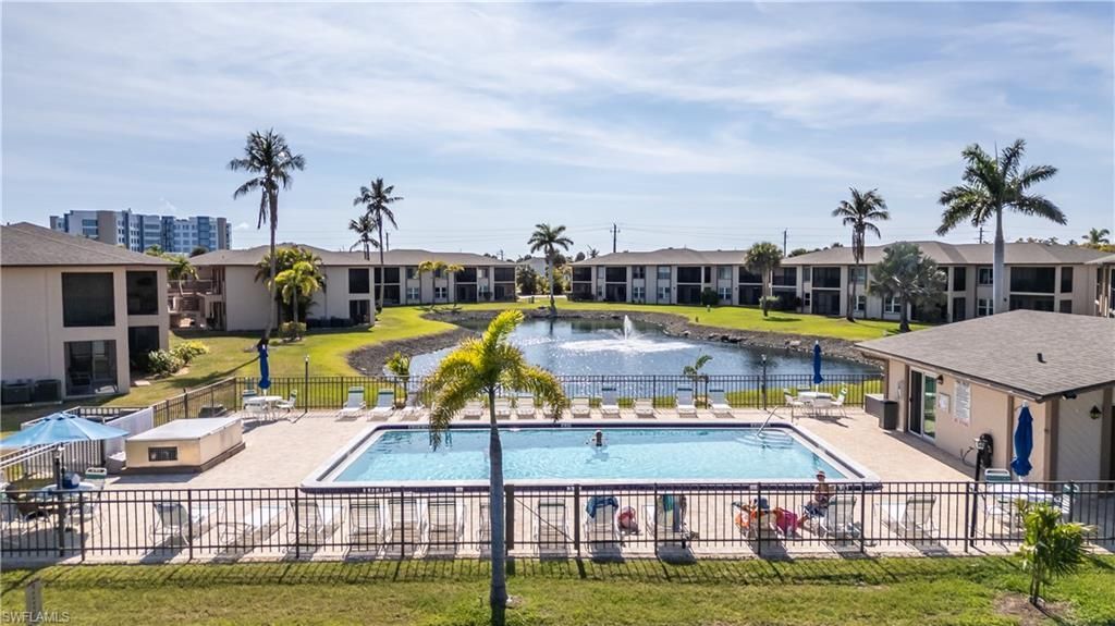 16881 Davis Rd, Unit 723, Fort Myers, FL 33908 Photo