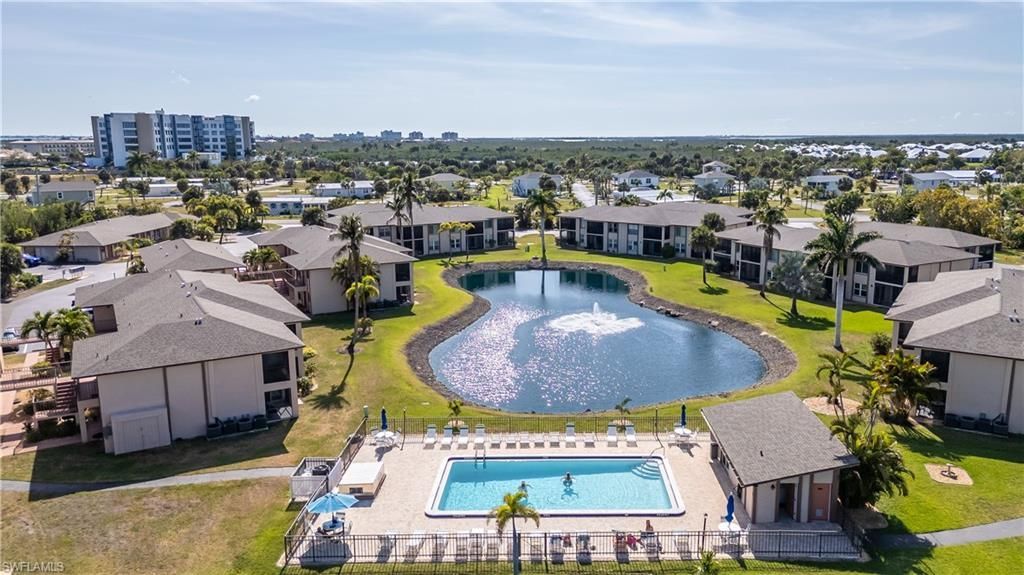 16881 Davis Rd, Unit 723, Fort Myers, FL 33908 Photo