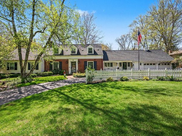 2335 Breton Road SE, Grand Rapids, MI 49546