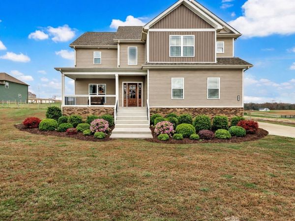 4032 Chapel Hill Rd , Clarksville, TN 37040