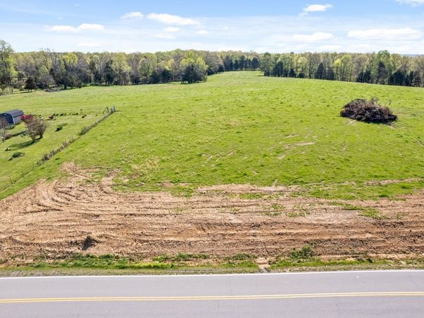 5479 Louise Rd , Cumberland Furnace, TN 37051
