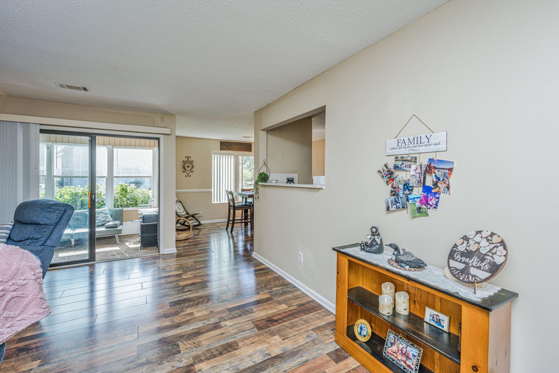501 Greenmeadow Drive Photo 10