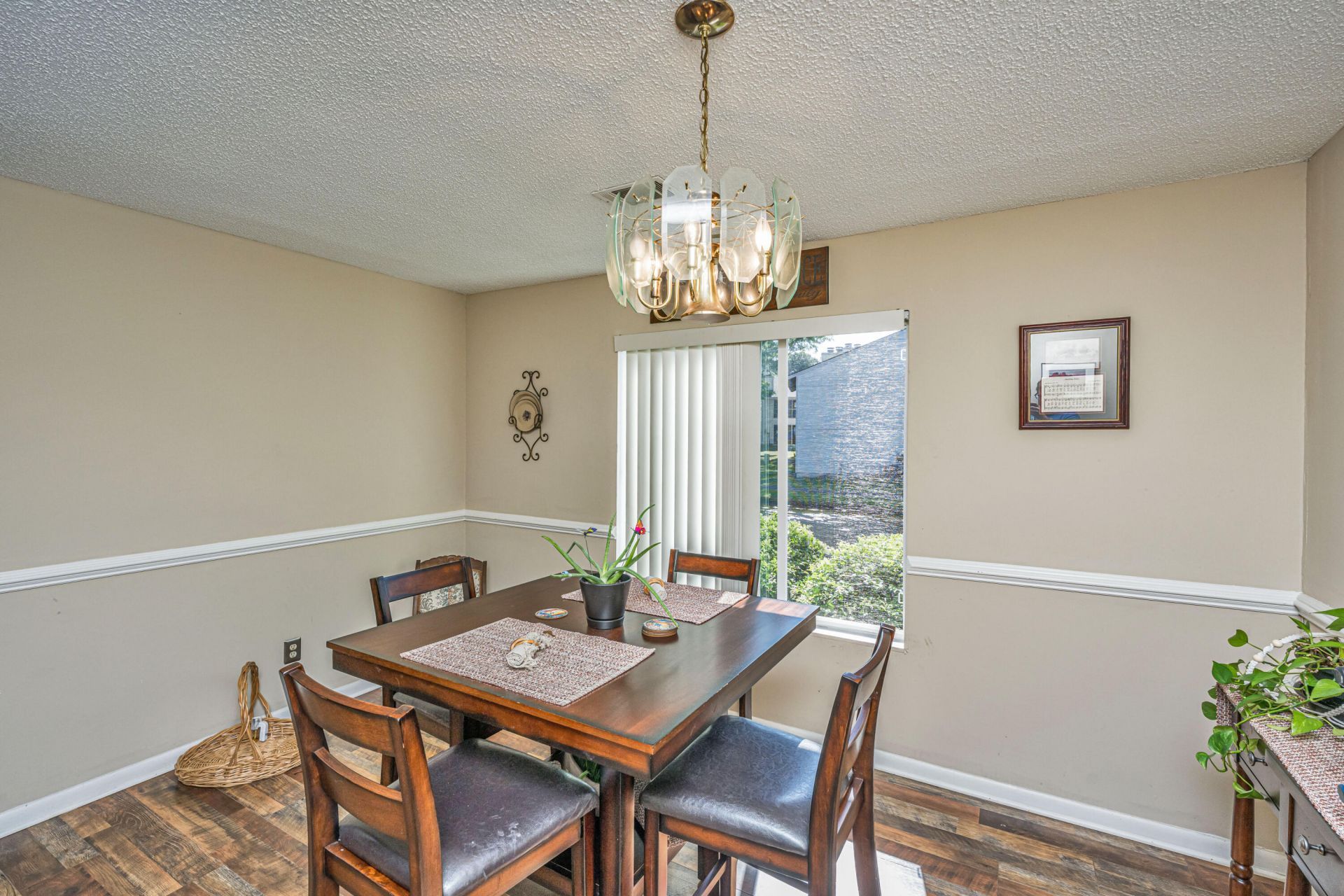 501 Greenmeadow Drive Photo 11