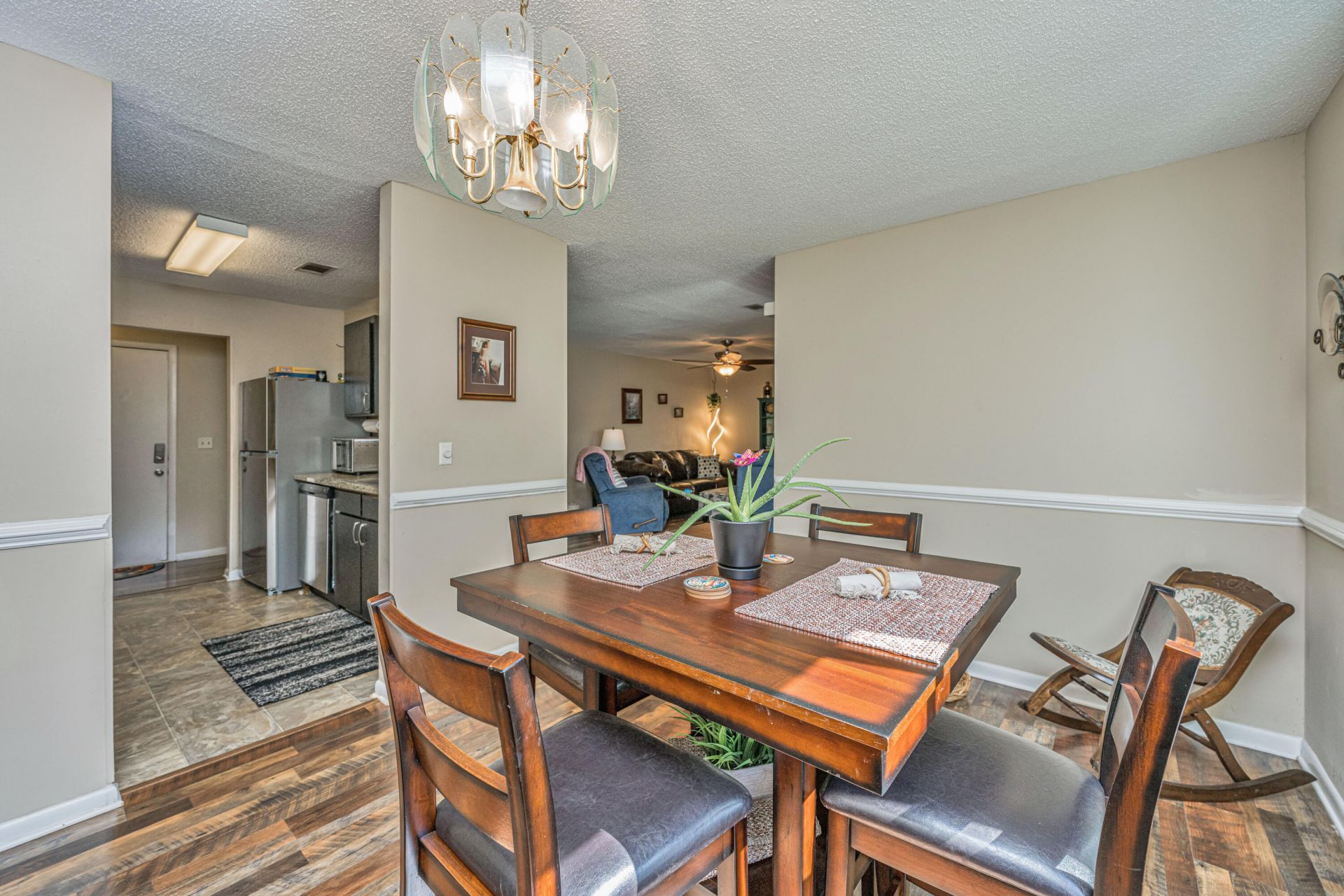 501 Greenmeadow Drive Photo 15